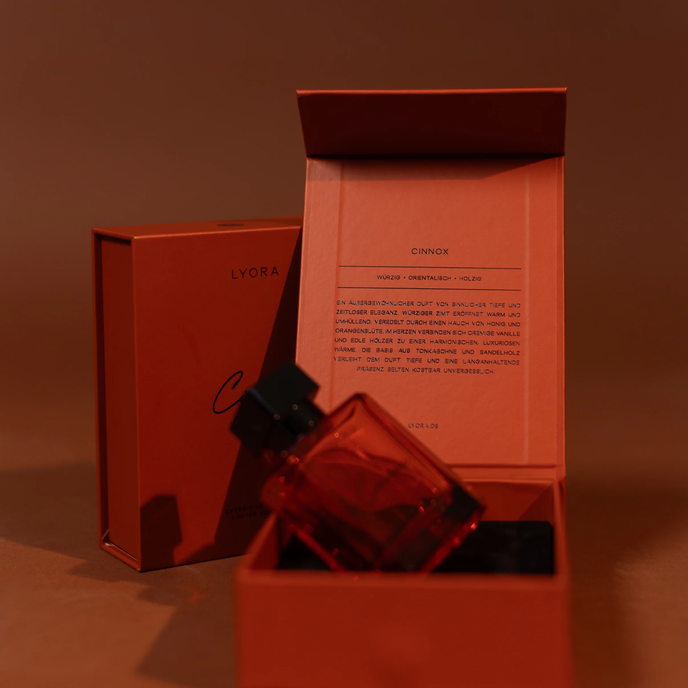 LYORA CINNOX - LIMITED EDITION - Image 7